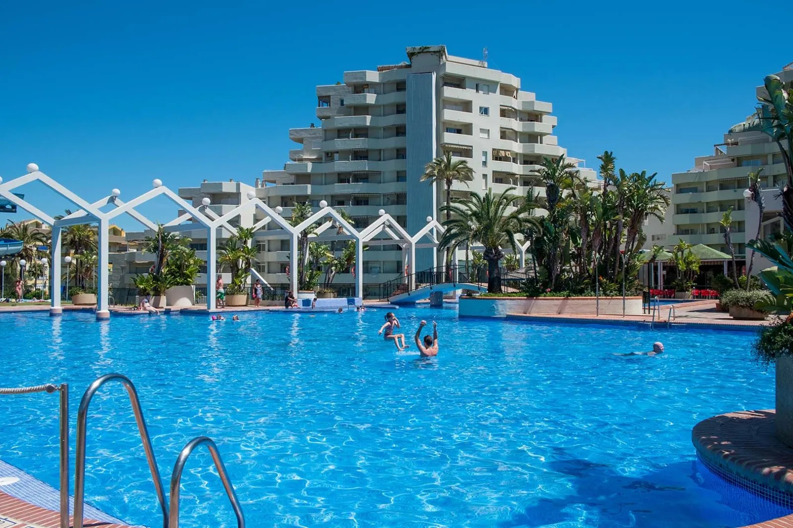 The large outdoor pool at Benal Beach