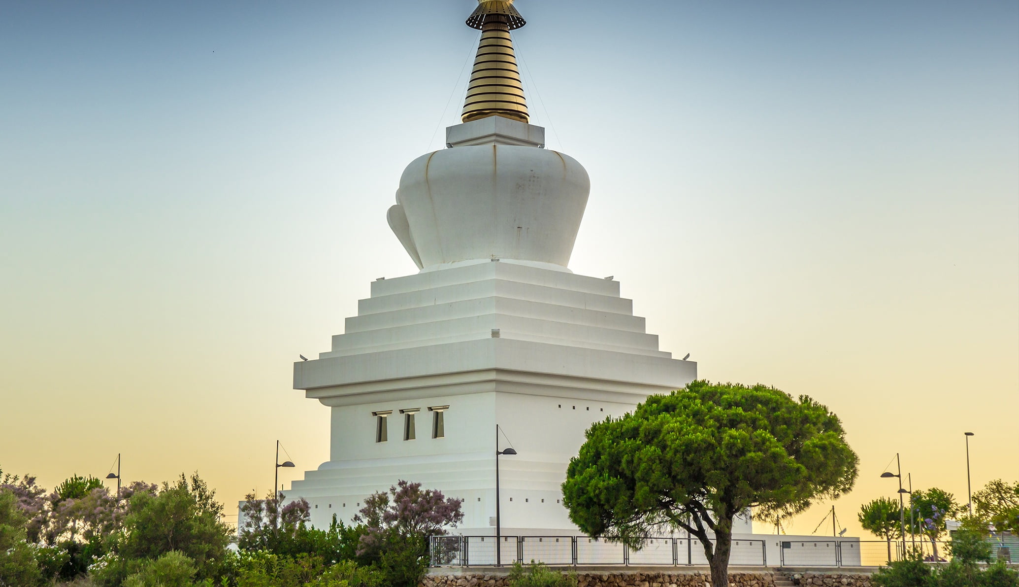 Explore Benalmadena - Benal Beach - Kingfisher Apartments - Benalmadena Buddhist Stupa