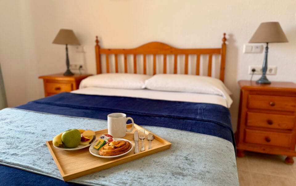 One Bedroom Apartment - Bedroom - Double Bed - Benal Beach - Kingfisher Apartments - Holiday Rentals