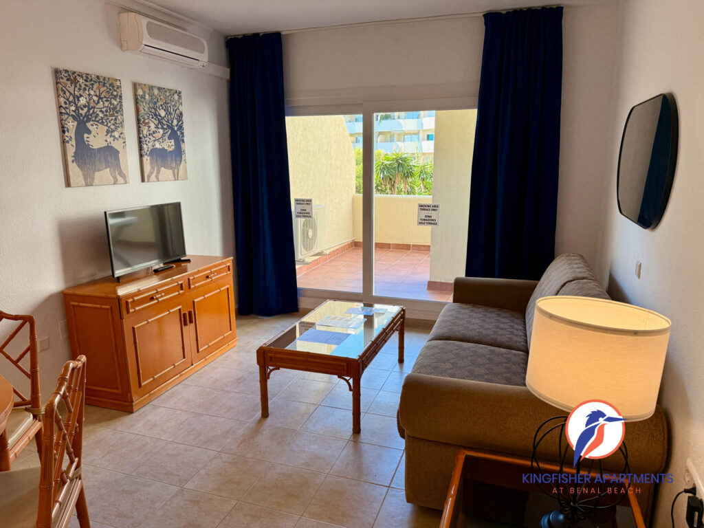 Apartamento de un dormitorio - Salón - Benal Beach - Kingfisher Apartments - Alquileres vacacionales